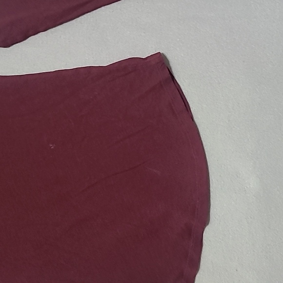 PINK VICTORIA'S‎ SECRET Women's Burgundy Long Sleeve Low Cut Tee Shirt - Size XS - Picture 8 of 11